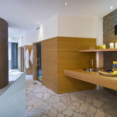 Hotel Parkhotel Mondschein, A Member Of Design Bolzano